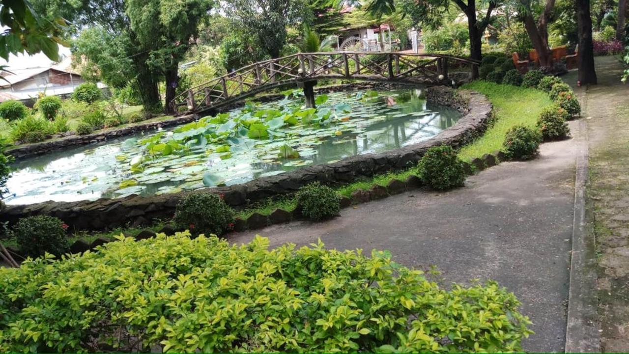 Xuanmai Garden Resort Pakxe Eksteriør billede